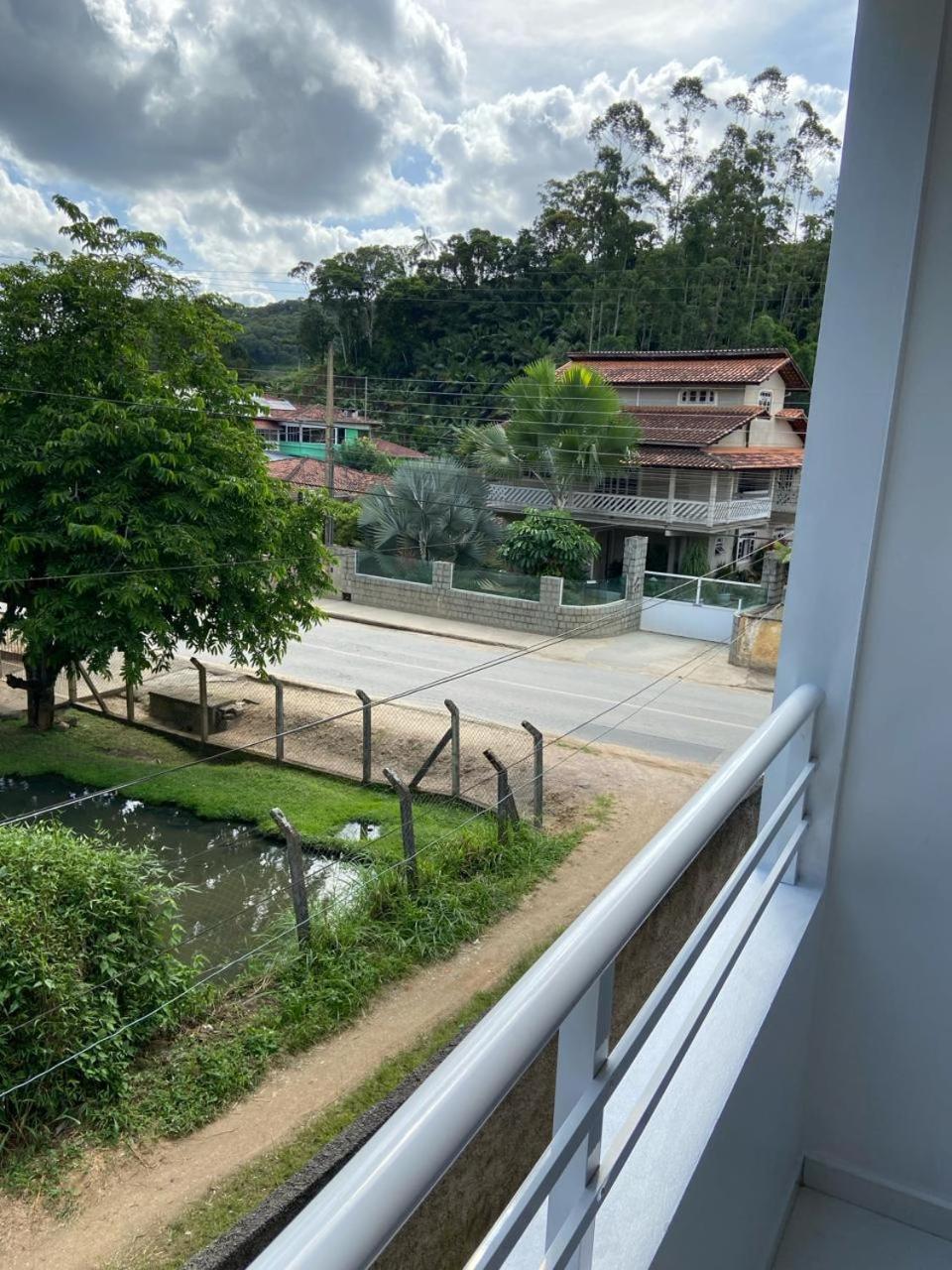 Ape Familiar Apartment บรุสเก ภายนอก รูปภาพ